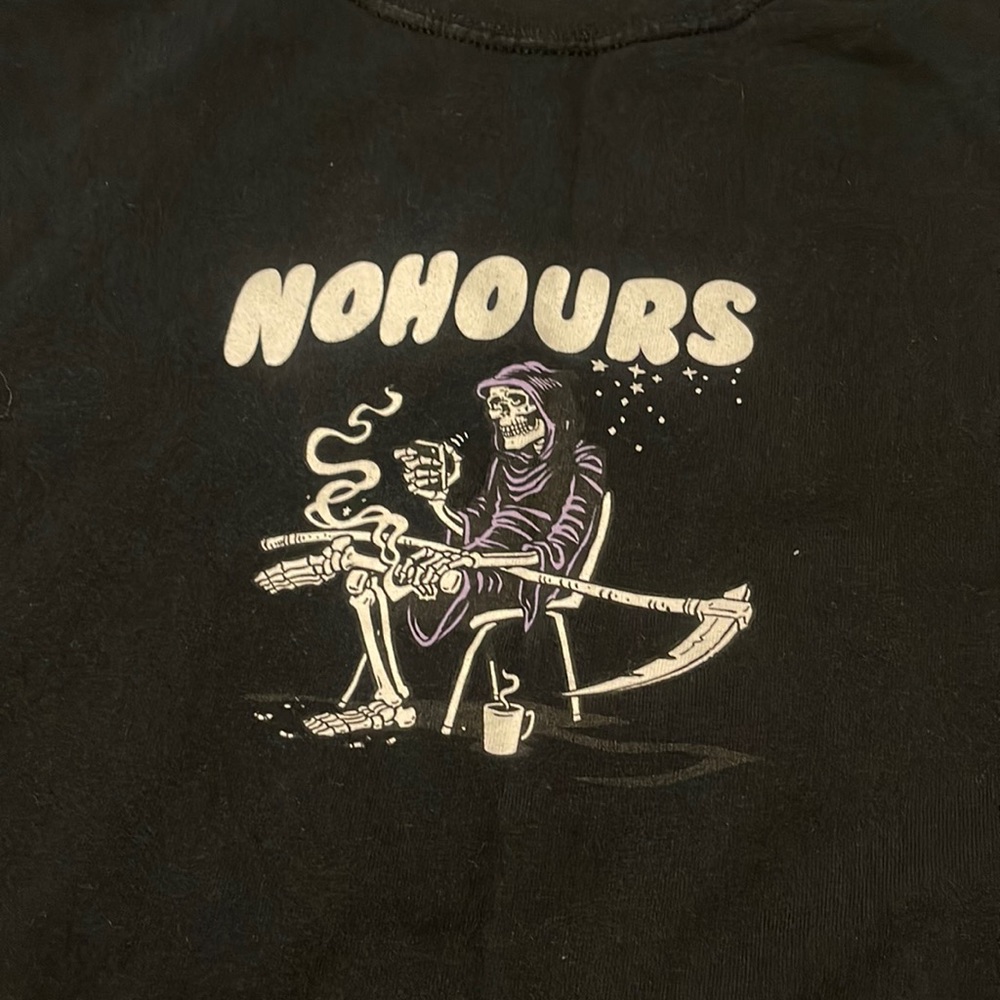 No hours T-shirt